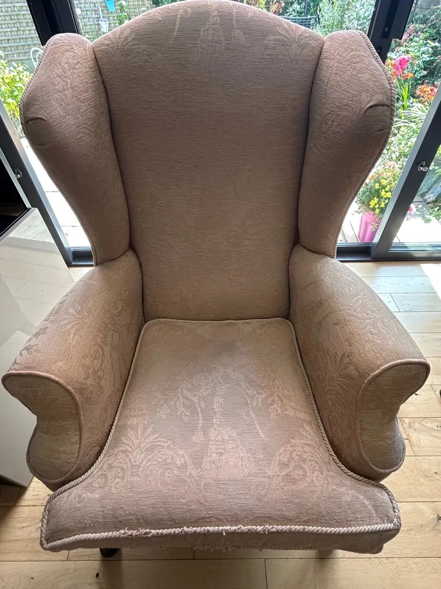 Queen Anne Chair - Image 1