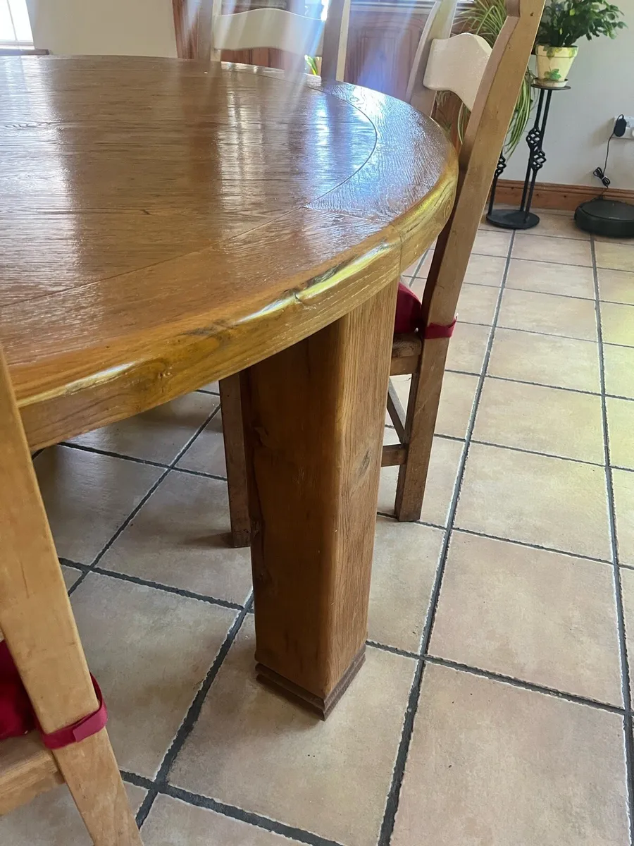 Kitchen table & 6 chairs - Image 2