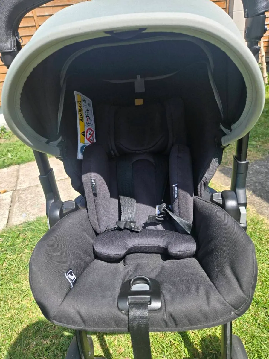 Doona x & isofix base - Image 3