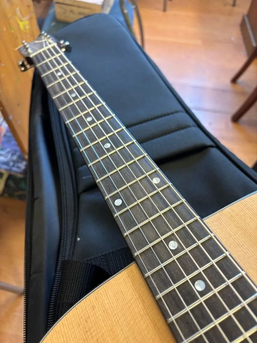 Eastman E1D left handed acoustic - Image 3