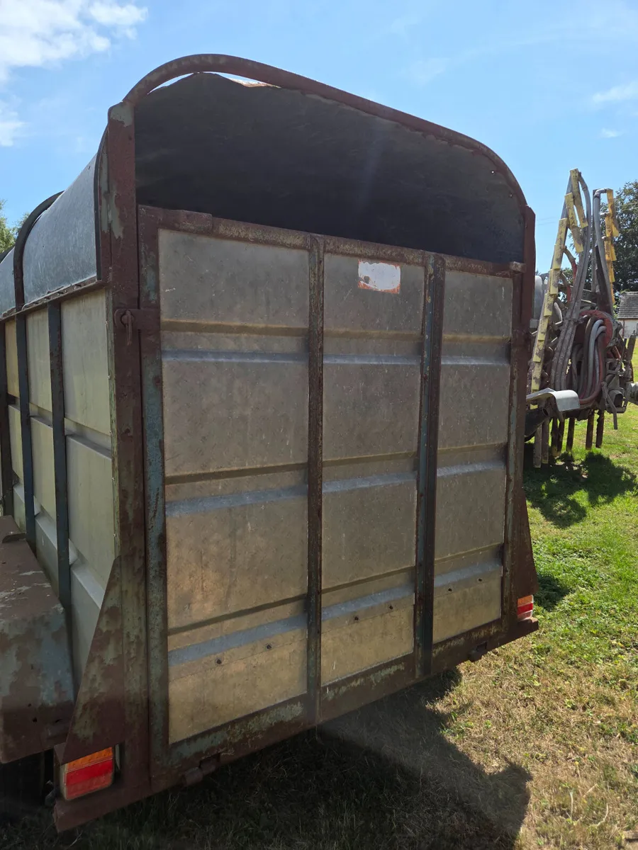 Murphy 8 x 4 Cow Box - Image 3