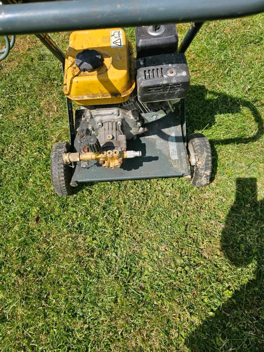 Power washer - Image 2