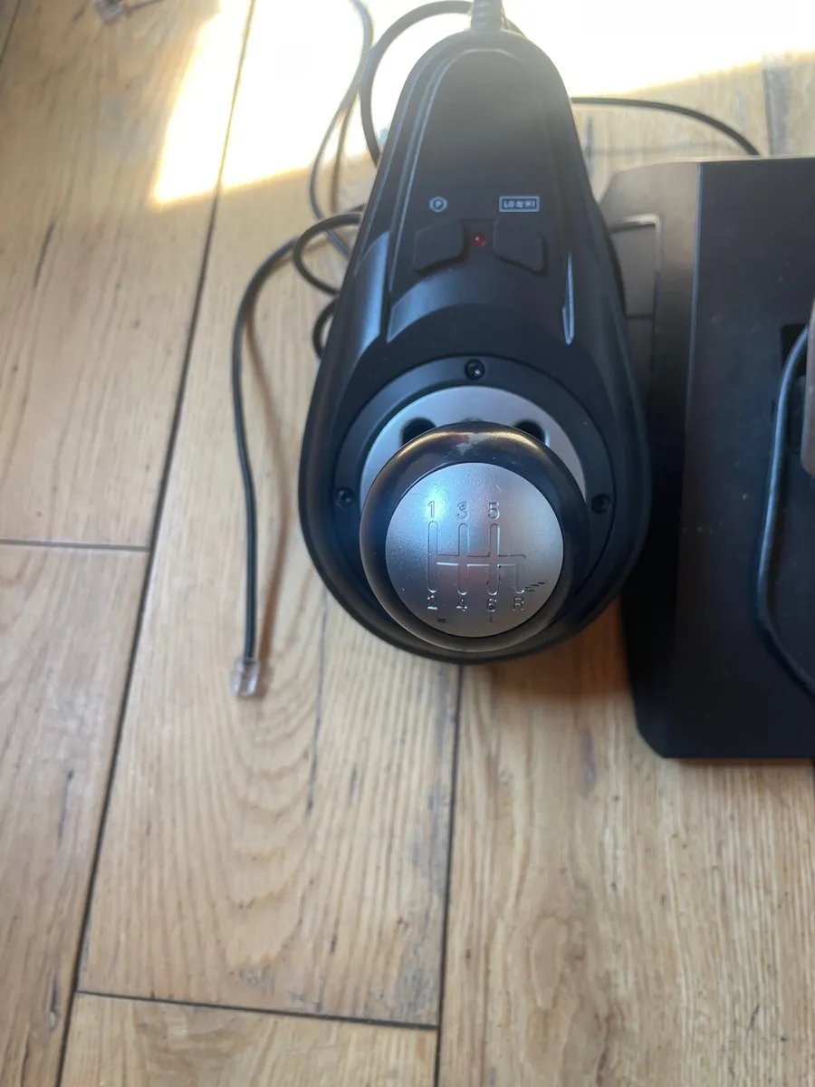 Gaming steering wheel set - Image 4