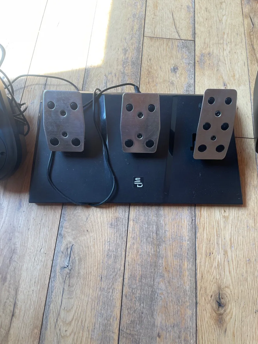 Gaming steering wheel set - Image 3