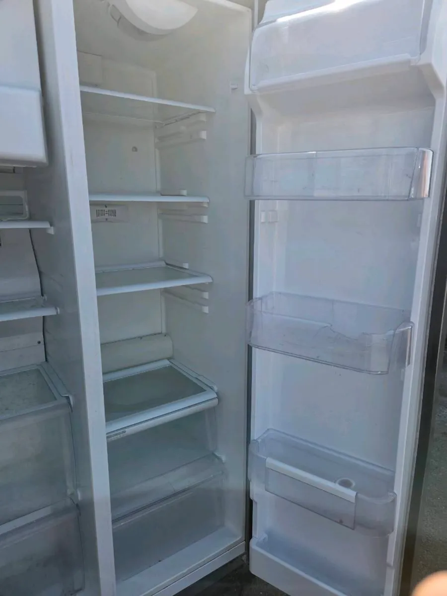 Fridge freezer american - Image 3