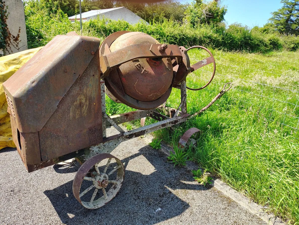 Vintage Concrete Mixer - Image 1