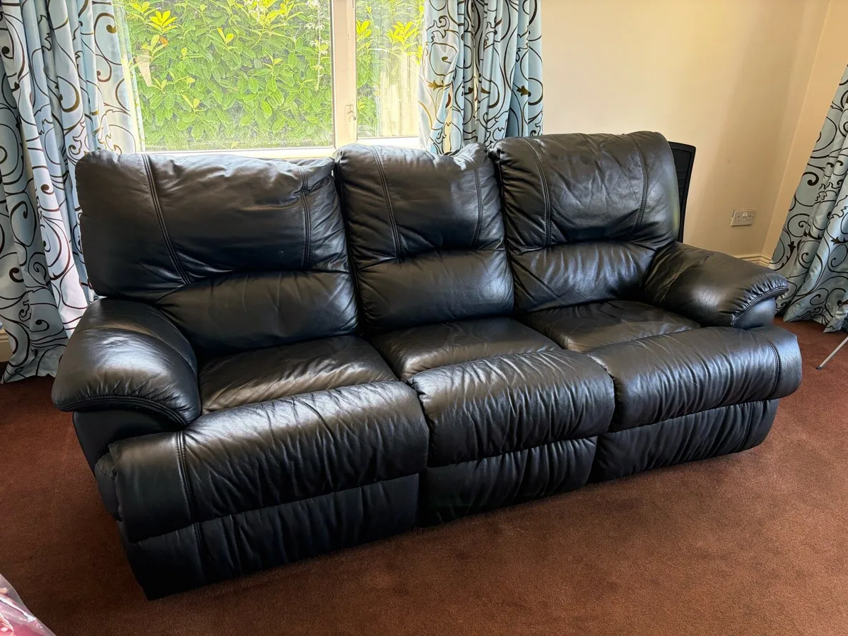 Black Leather 3 seater recliner sofa - Image 1