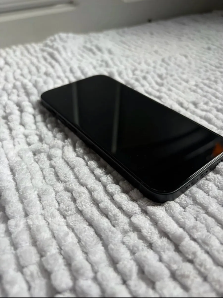 iPhone 14 128Gb Unlocked eSIM - Image 3