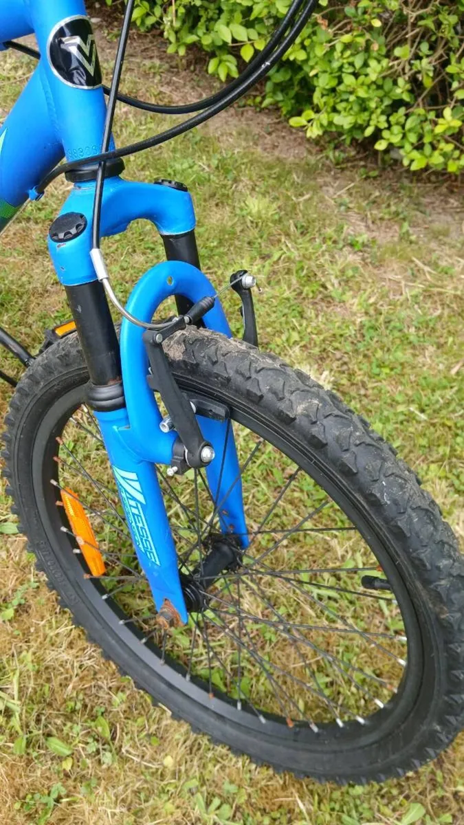 20" Kids Bike - Excellent Condition - Image 4