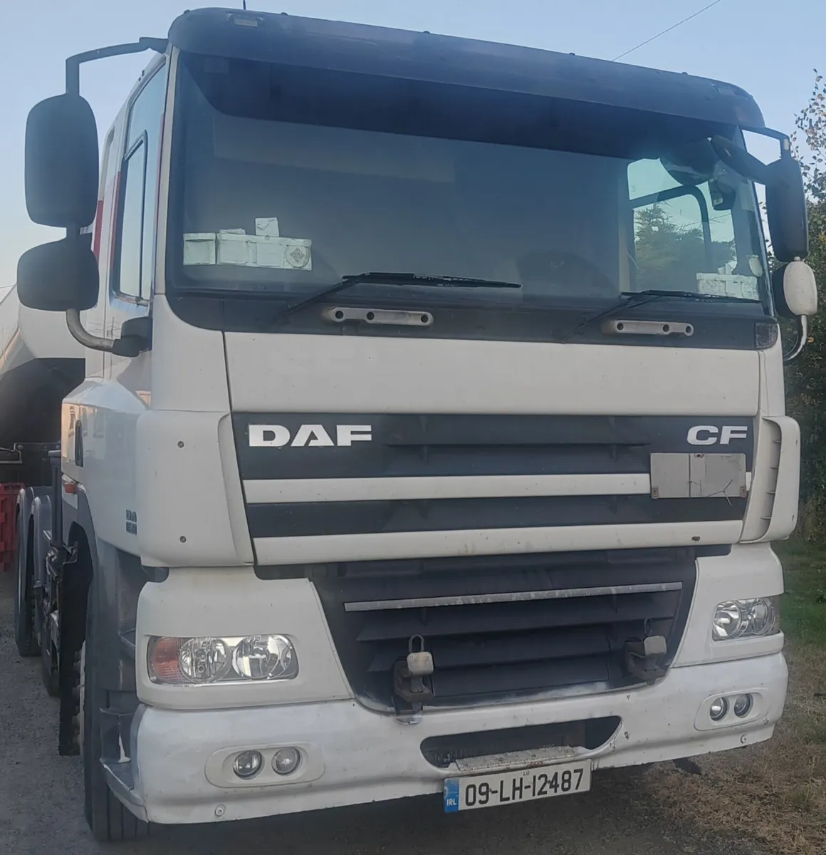 2009 DAF CF85-460 ADR Spec Tanker – Twin Steer - Image 2