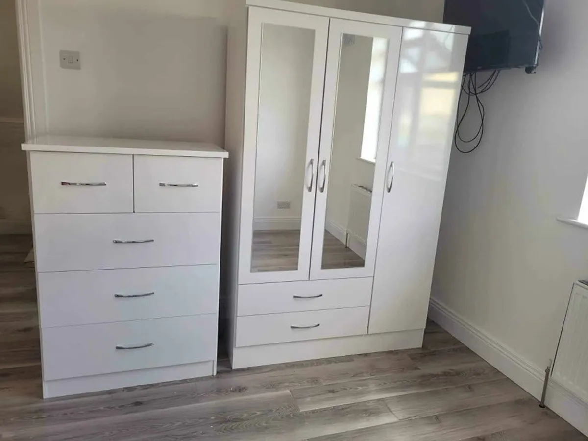 WARDROBES @ DSN Furniture - Image 4