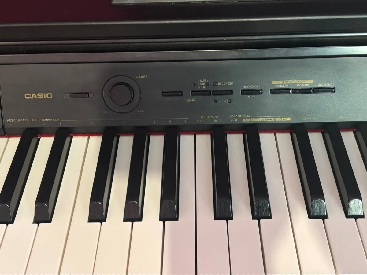 Digital Piano - Image 4