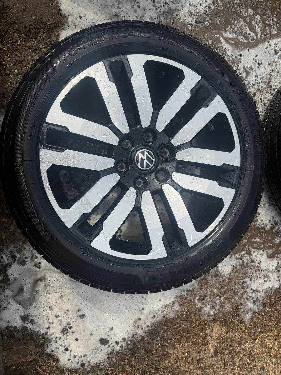 Wheels and tyres - Image 3