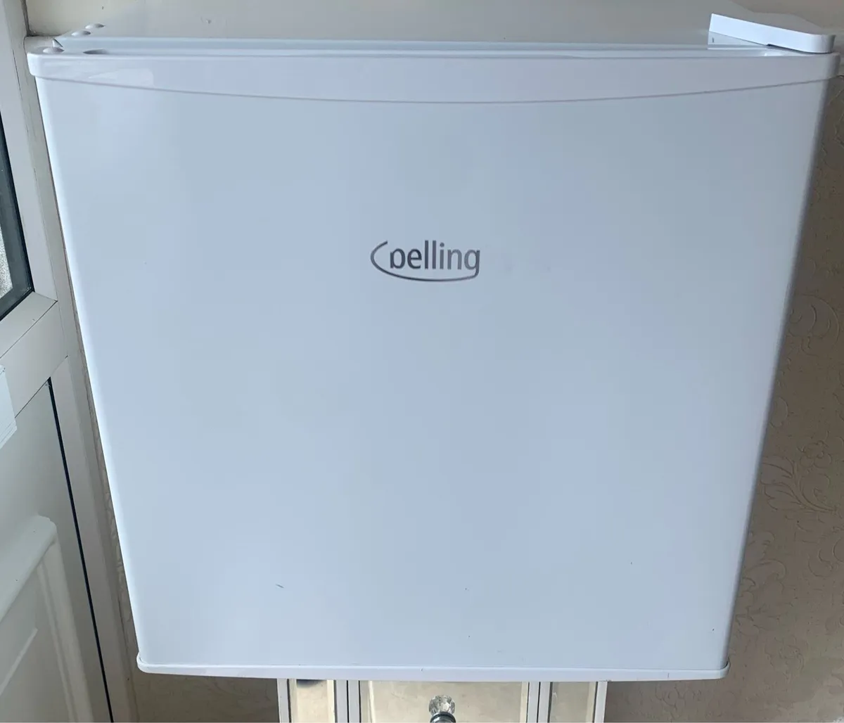 Belling BL43WH Compact Fridge, - Image 1
