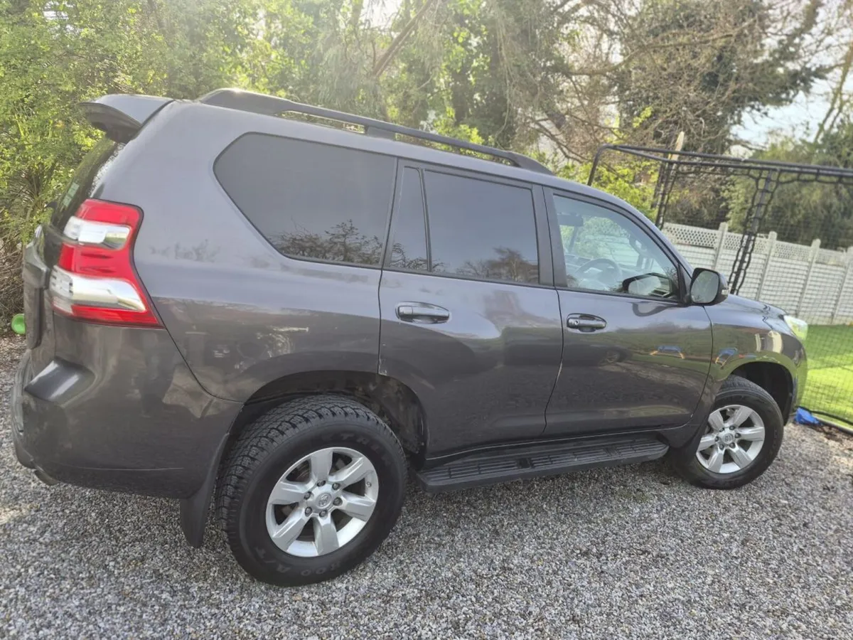 Toyota Land Cruiser 2014     DOE 01--07-2027 - Image 2