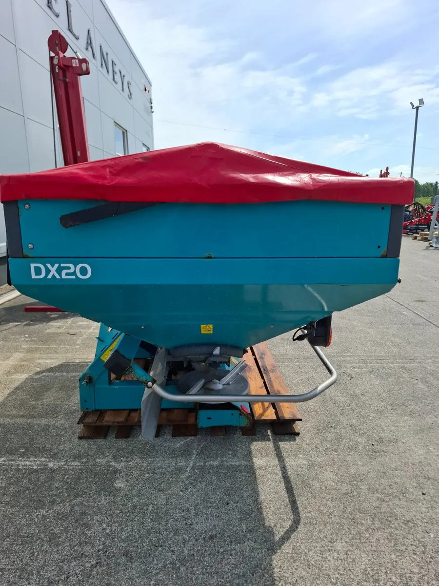 Fertiliser Spreader - Image 4