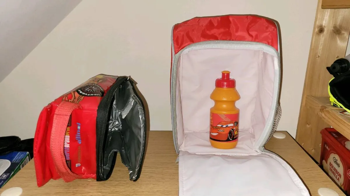 Lightning McQueen lunch bag & bagpack - Image 3