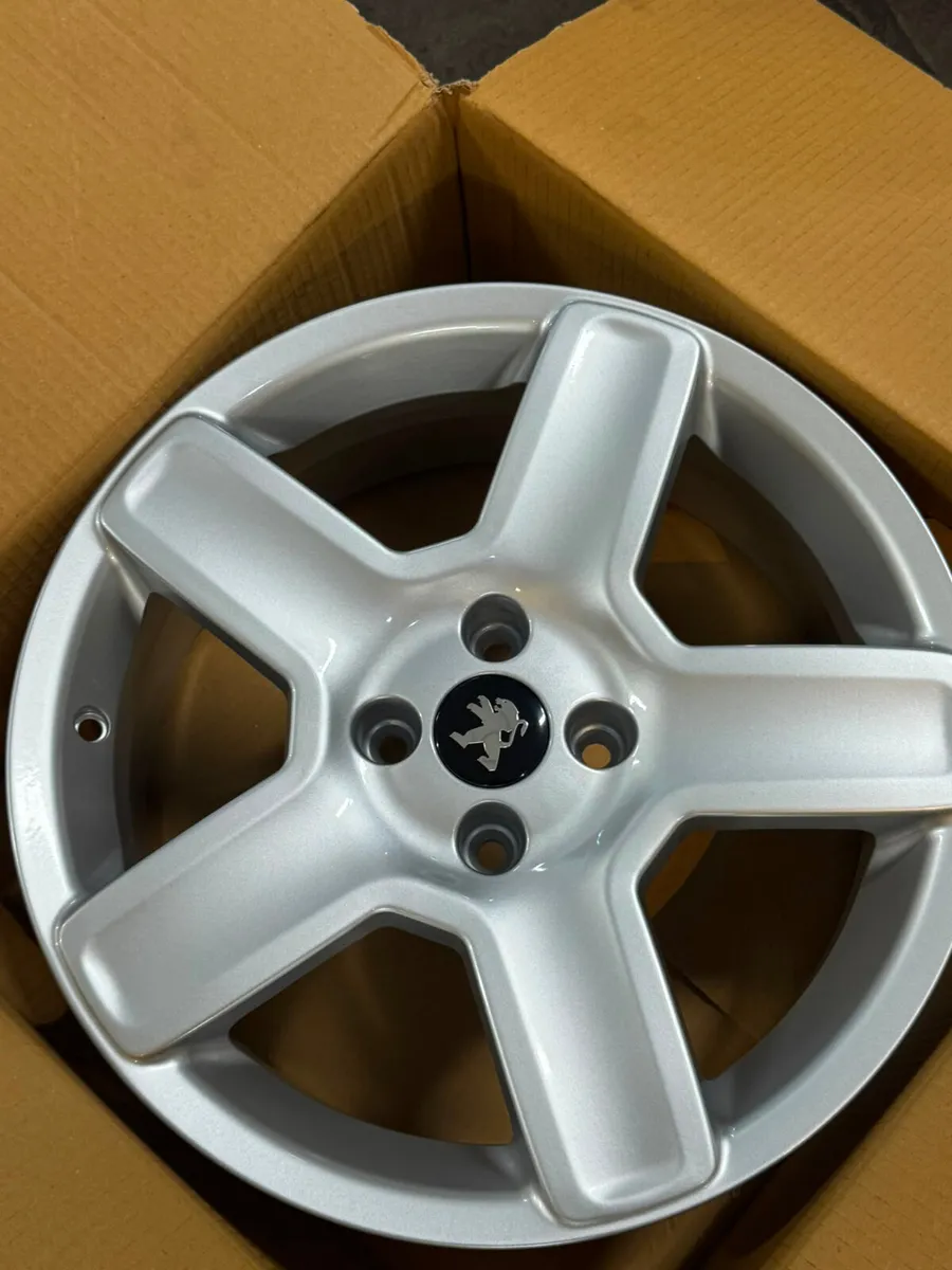 NEW 17'' Peugeot sport wheels - Image 1