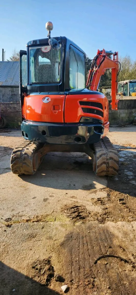Track Machine/Digger respray - Image 3