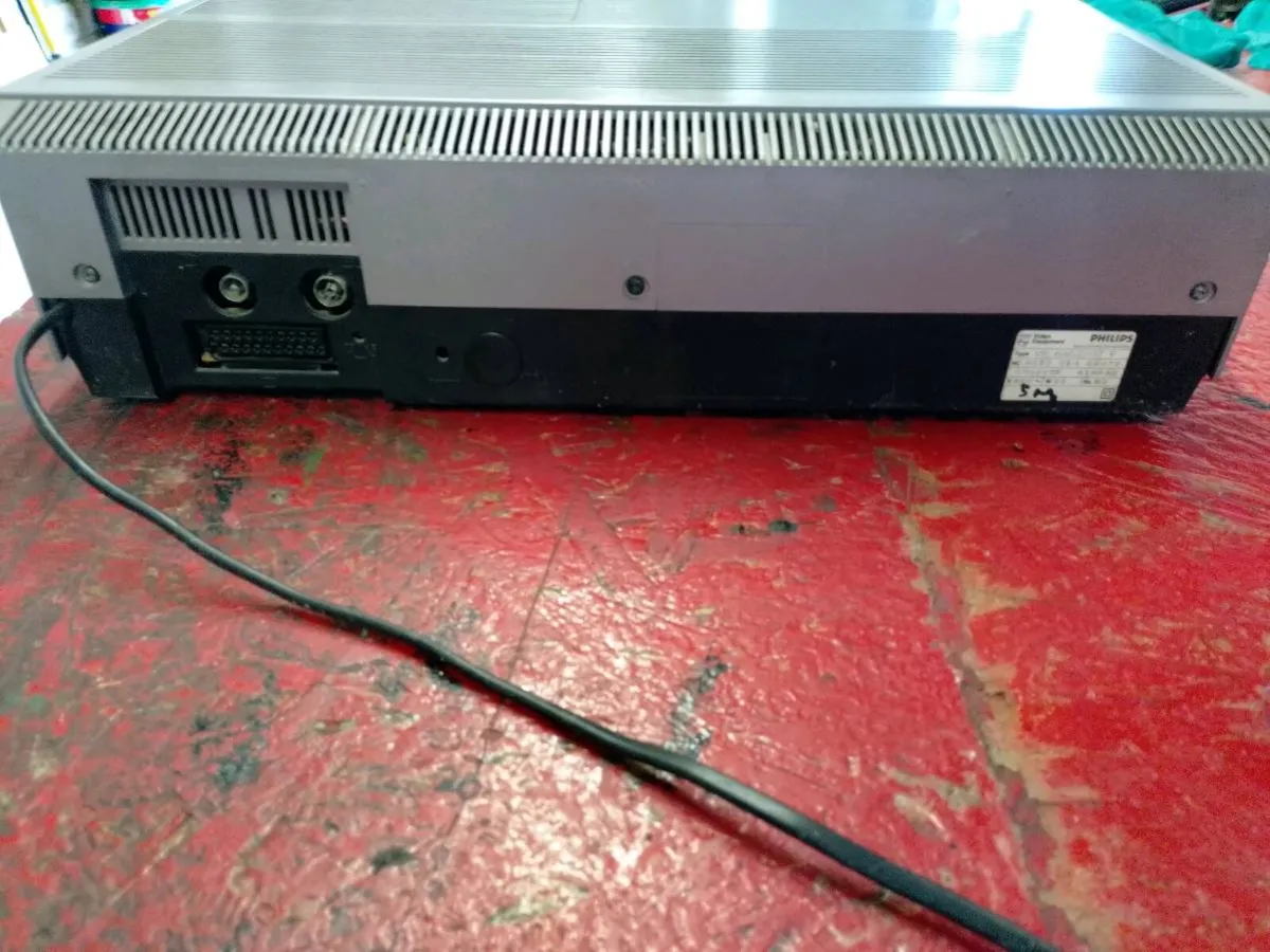 Phillips vcr - Image 3