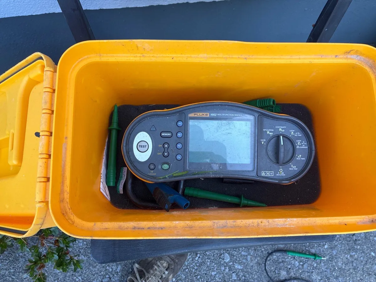 Fluke meter - Image 1