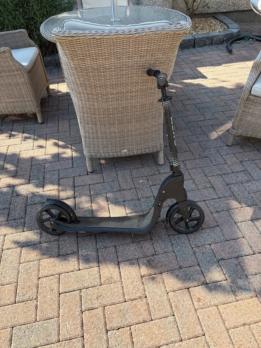 Scooter - Image 1