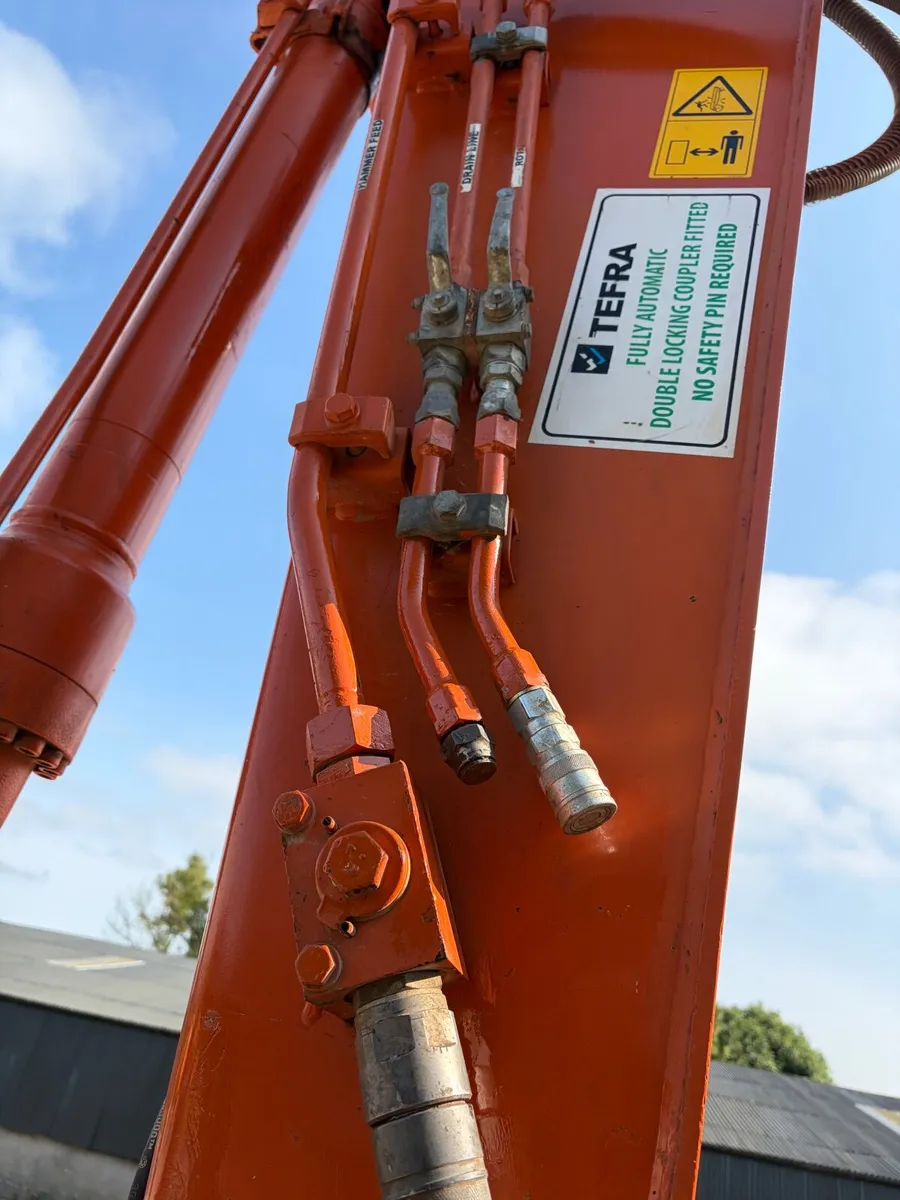 S  O  L  D   Hitachi Zaxis 135-6 - Image 2