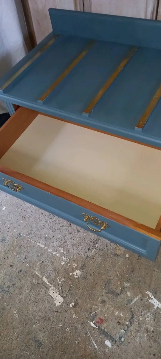 Chest of drawers - Image 3
