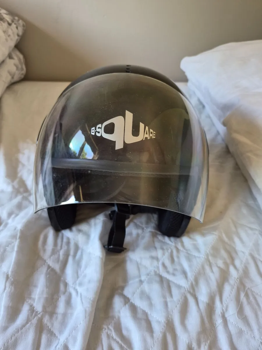 3 Helmets and Jacket - Image 4