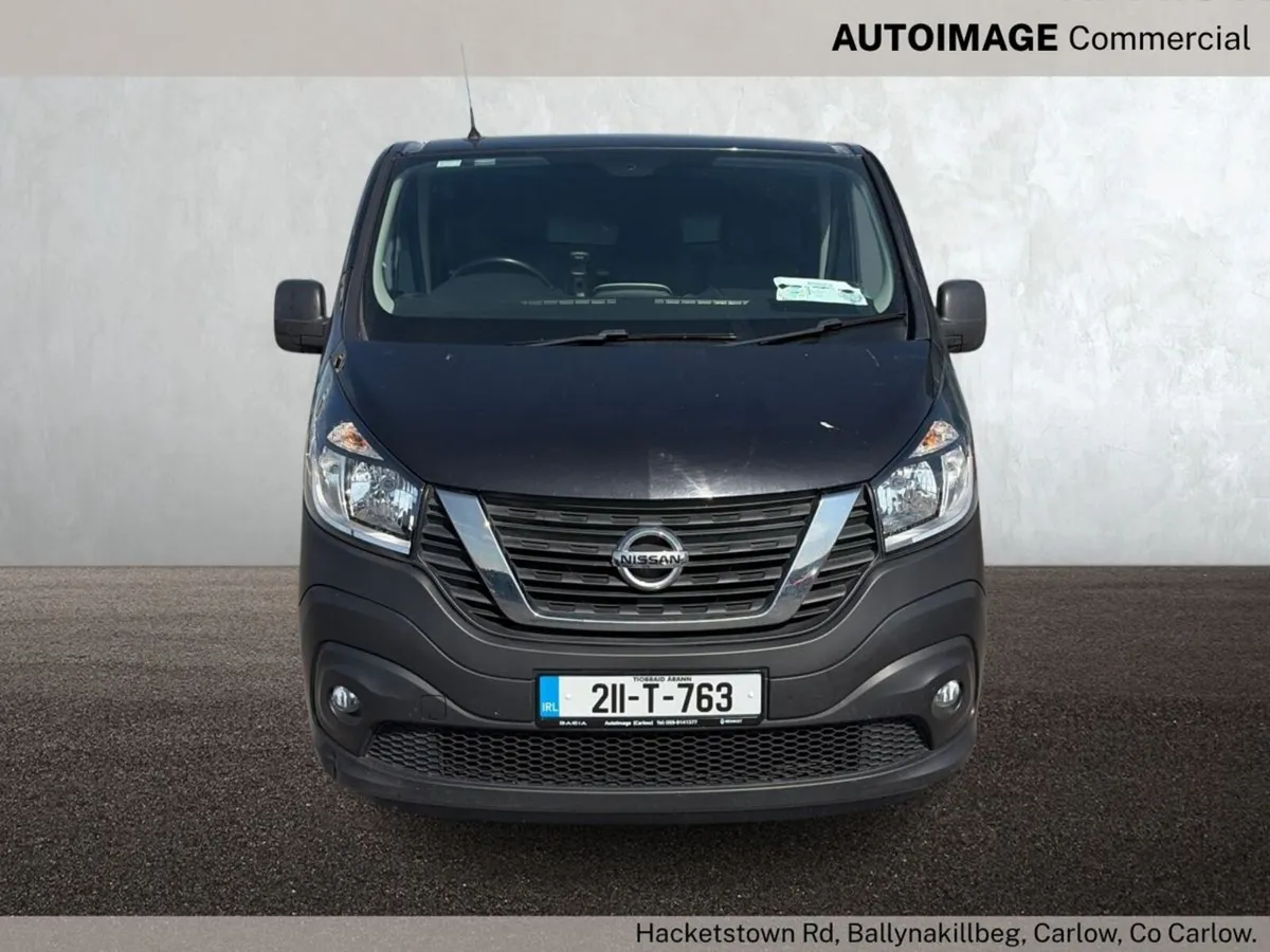 Nissan NV300 BLACK NISSAN VAN - Image 2