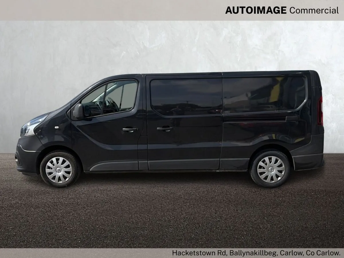 Nissan NV300 BLACK NISSAN VAN - Image 4