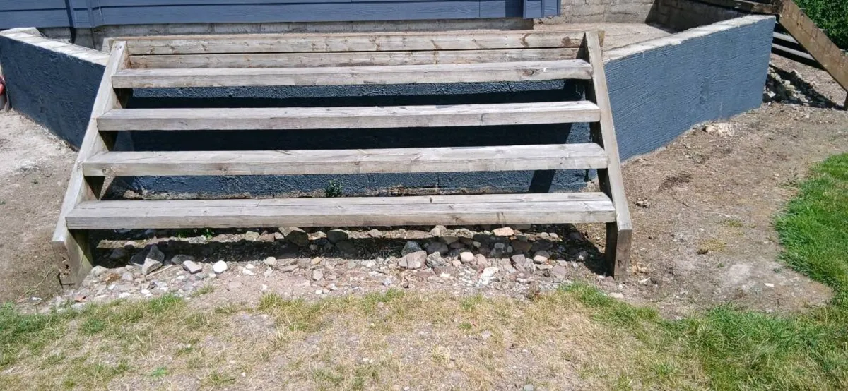 Timber steps - Image 3