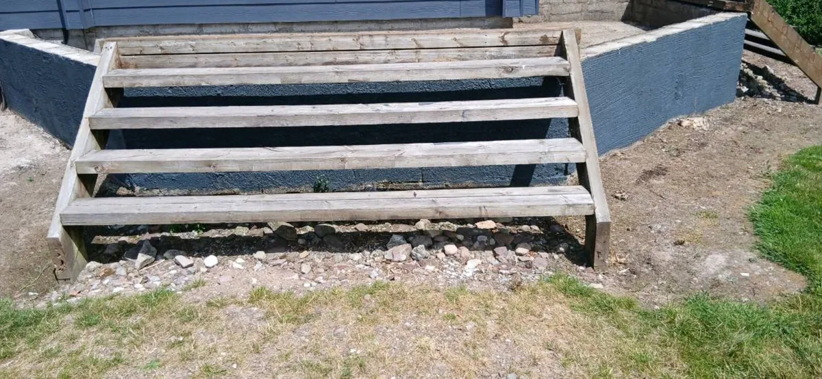 Timber steps - Image 4
