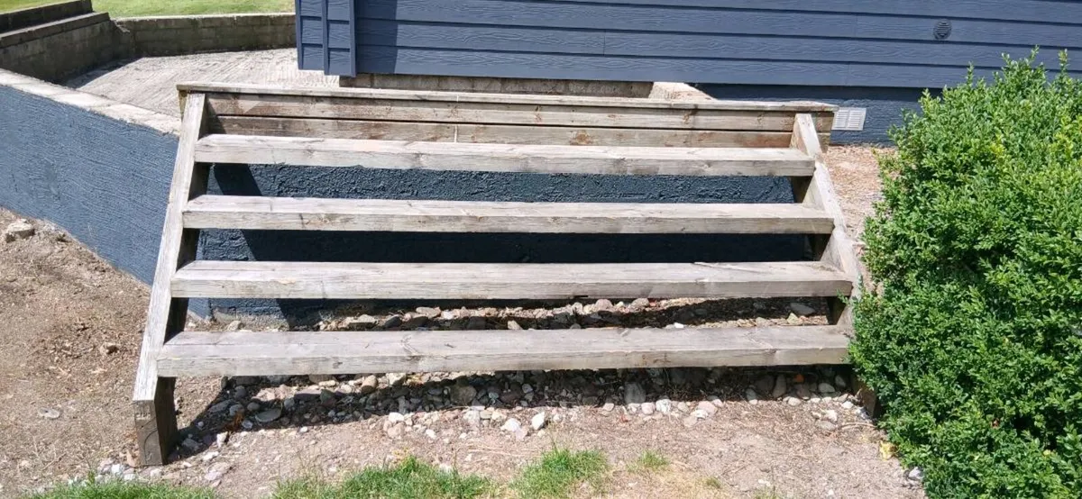 Timber steps - Image 2