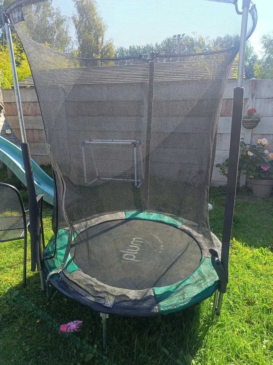 Kids trampoline 4.5ft - Image 4