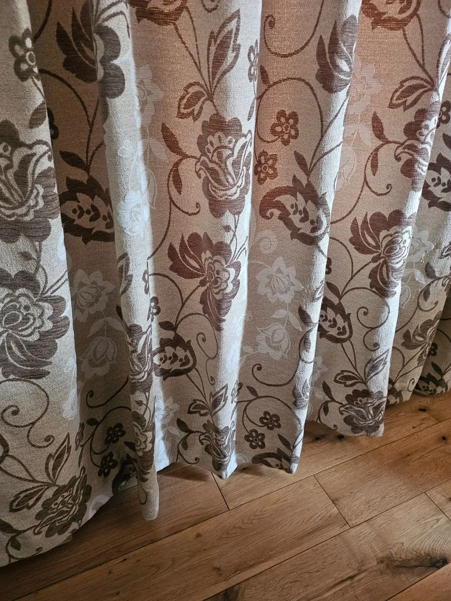 Curtins - Image 4