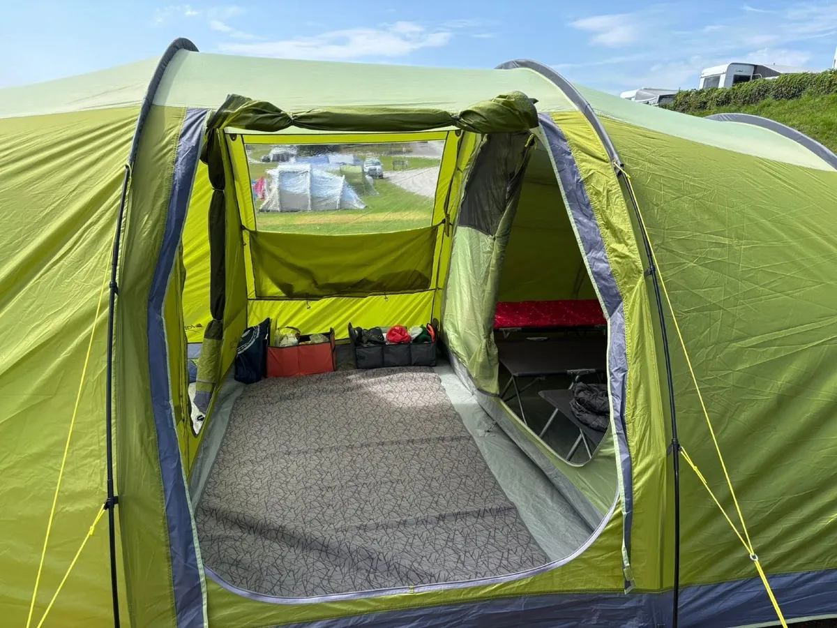 Tent - Image 3