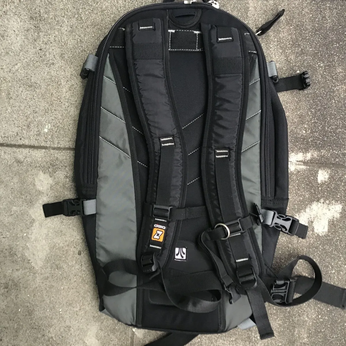 OGIO 1150 Motorcycle Backpack - Image 3