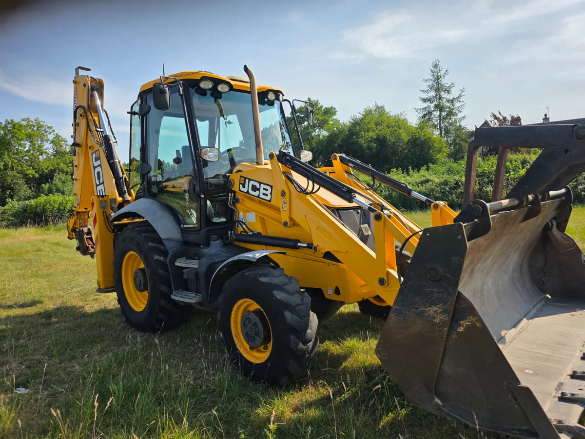 J cb 3cx  2016 - Image 3