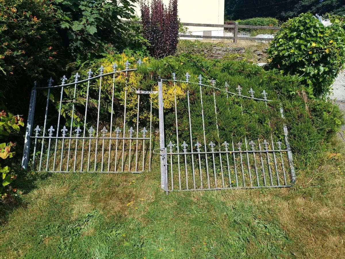 Galvanised Driveway Gates (Pair) - 8ft 4in Total S - Image 1