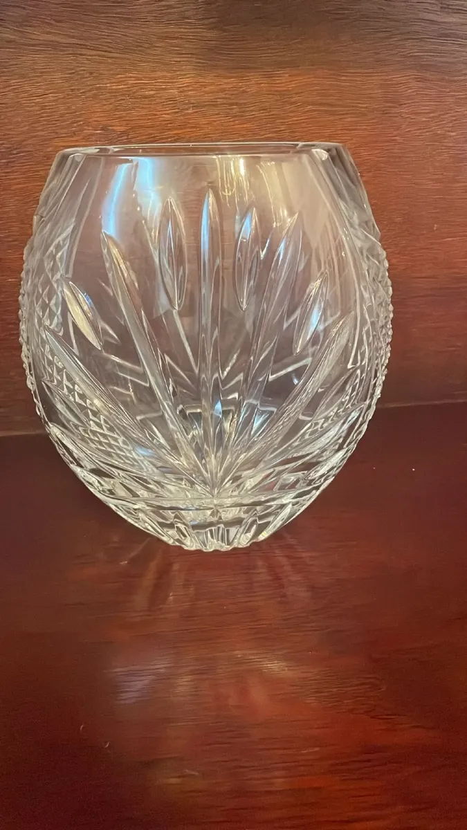 Galway Irish Crystal Vase - "Millennium Piece" - Image 2