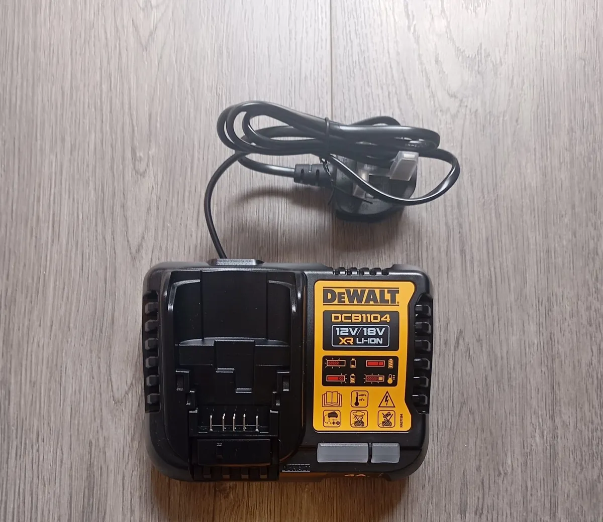 DeWalt Charger's (New) - Image 3