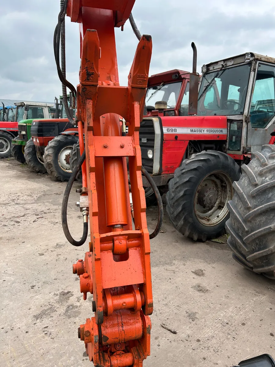 Thumb Grab To Suit 5 - 8 Tonne Digger - Image 2