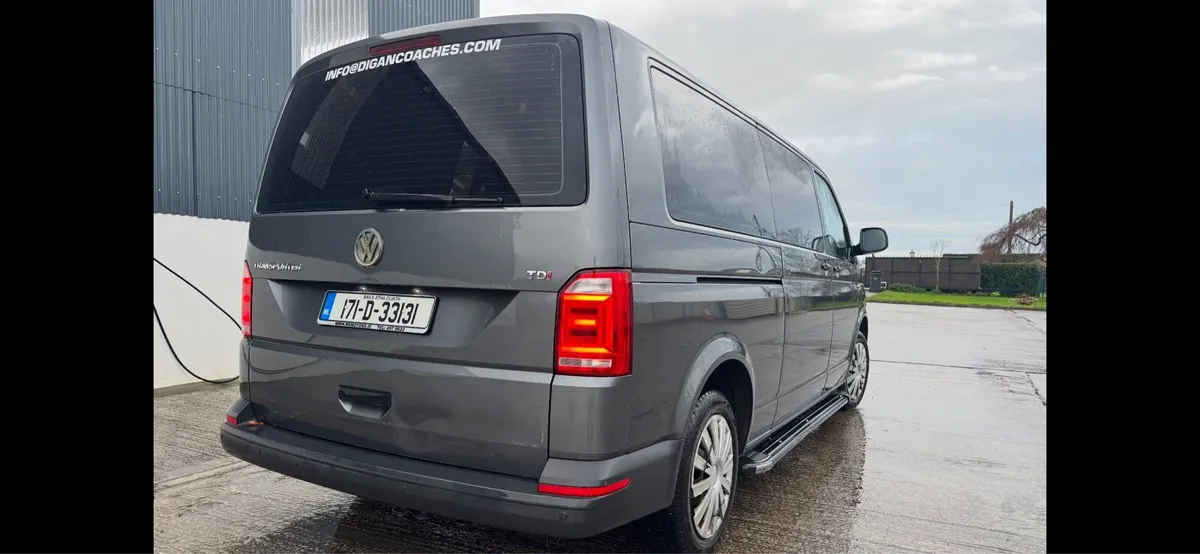 9 seater transporter automatic - Image 1