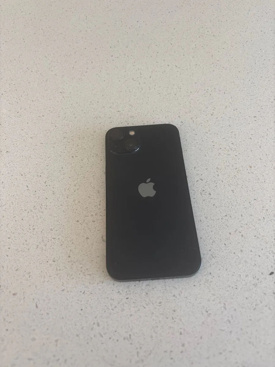 Midnight iPhone 13 - Image 2