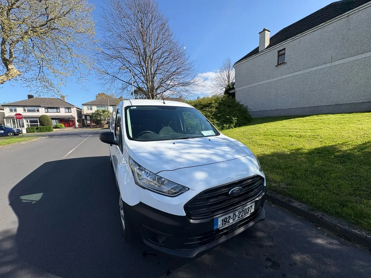 Ford Transit Connect LWB - Image 1