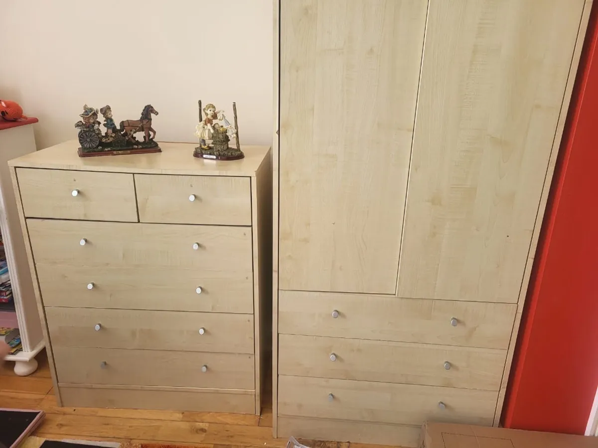Wardrobe & Chests of Drawers(4 units) - Image 2
