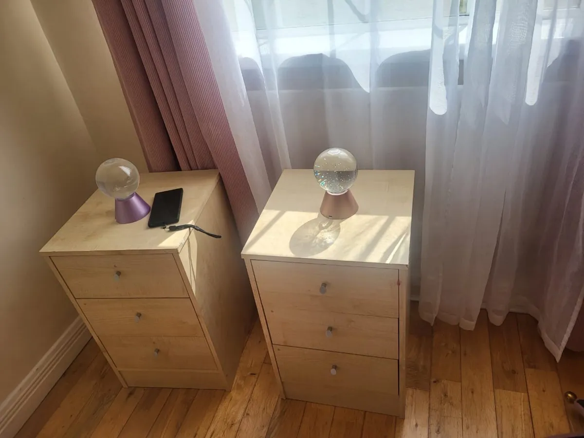 Wardrobe & Chests of Drawers(4 units) - Image 4