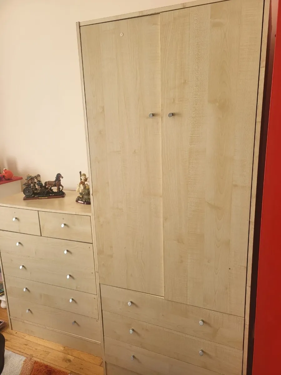 Wardrobe & Chests of Drawers(4 units) - Image 1