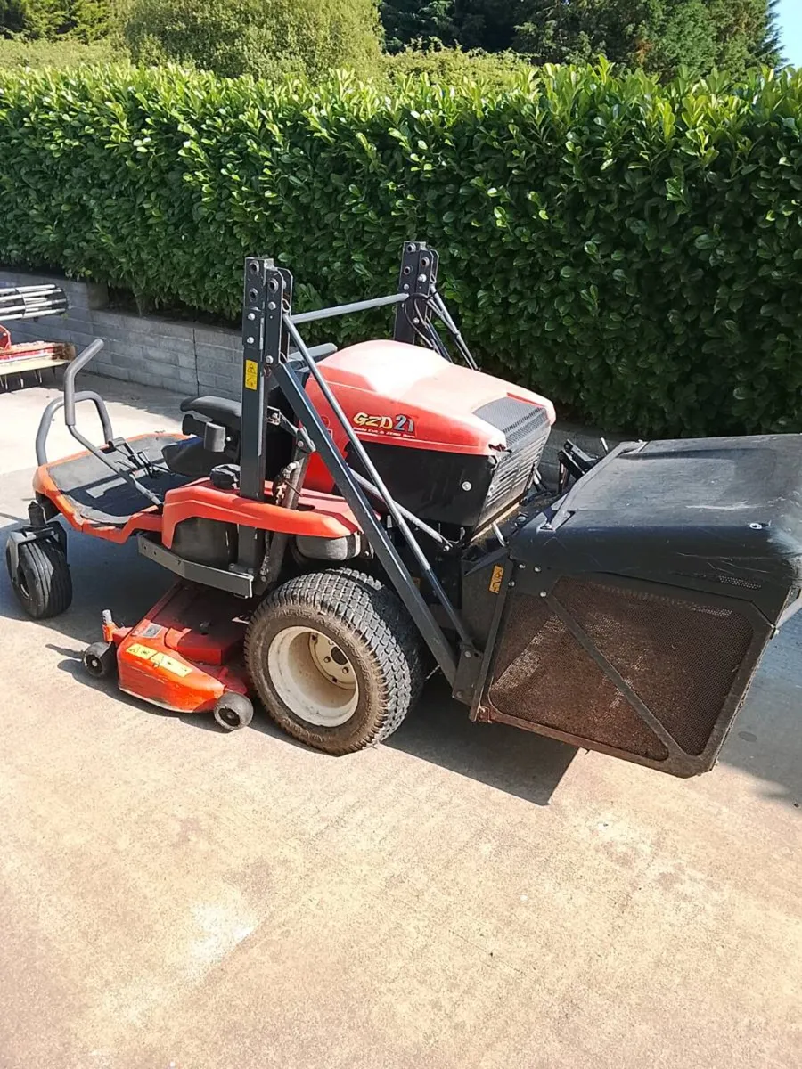 Kubota gzd 21 mower - Image 3